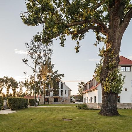 Hotel Dorfmuehle Lehrberg ภายนอก รูปภาพ